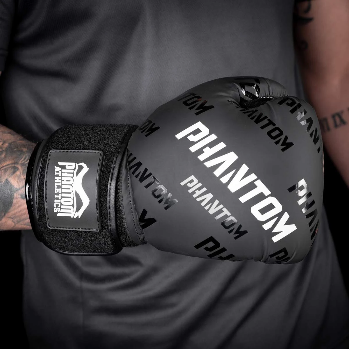 Боксерські рукавиці Phantom APEX Velcro Black 12 унцій (Бинти 4м. в подарунок) — фото 12