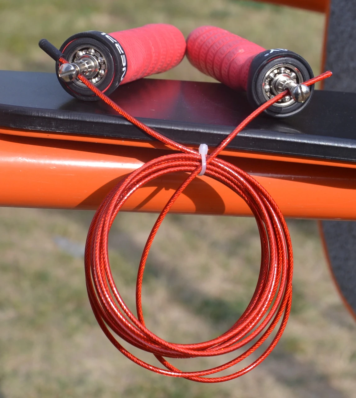 Скакалка швидкісна на підшипниках PowerPlay 4208 Fitness Jump Rope Червона (3m.) — фото 4