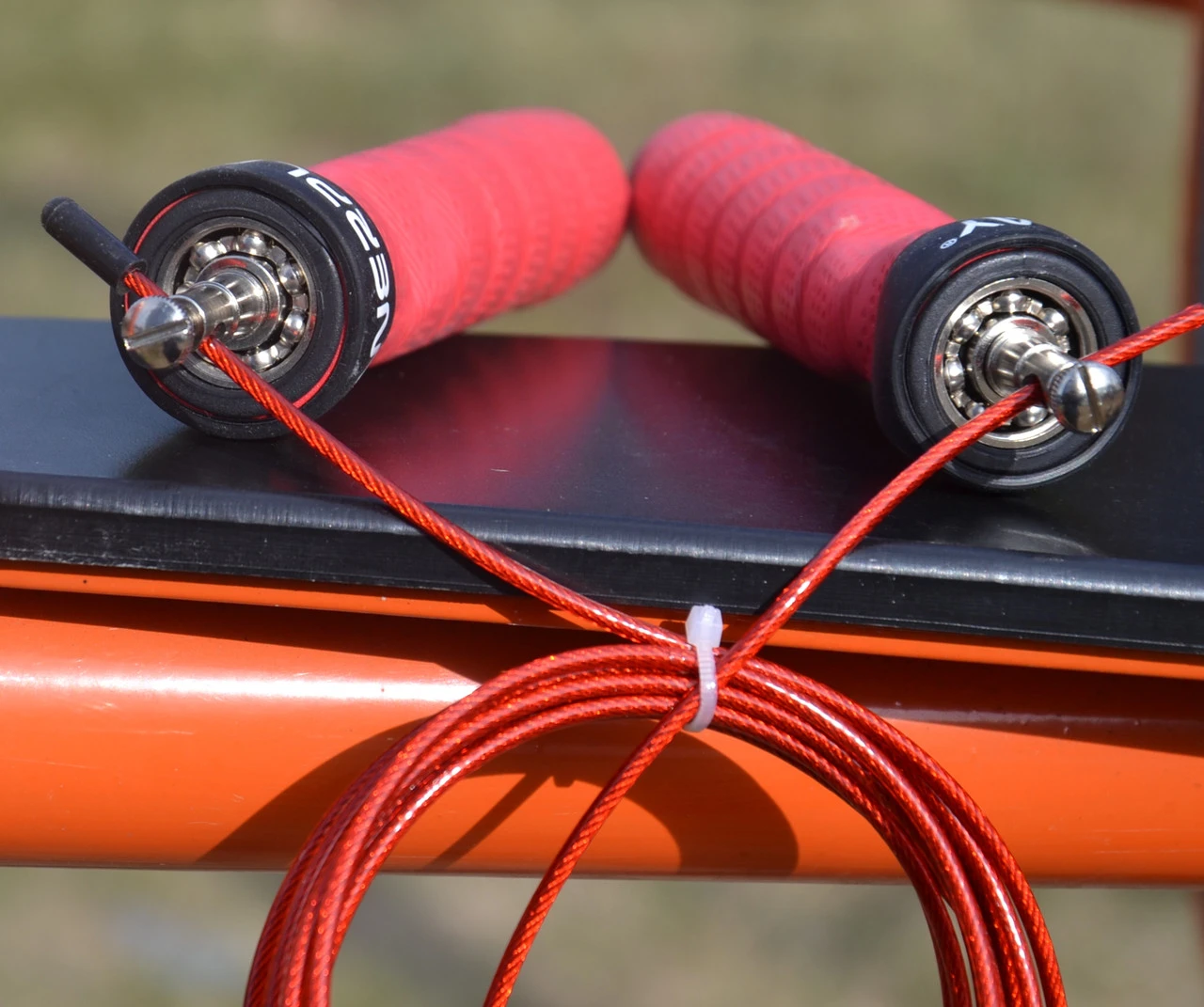 Скакалка швидкісна на підшипниках PowerPlay 4208 Fitness Jump Rope Червона (3m.) — фото 8
