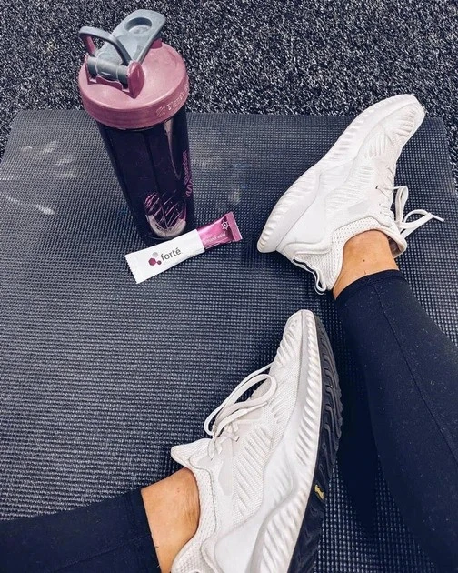 Спортивная бутылка-шейкер BlenderBottle Pro32 Tritan 940ml Plum (ORIGINAL) (500703) — фото 2