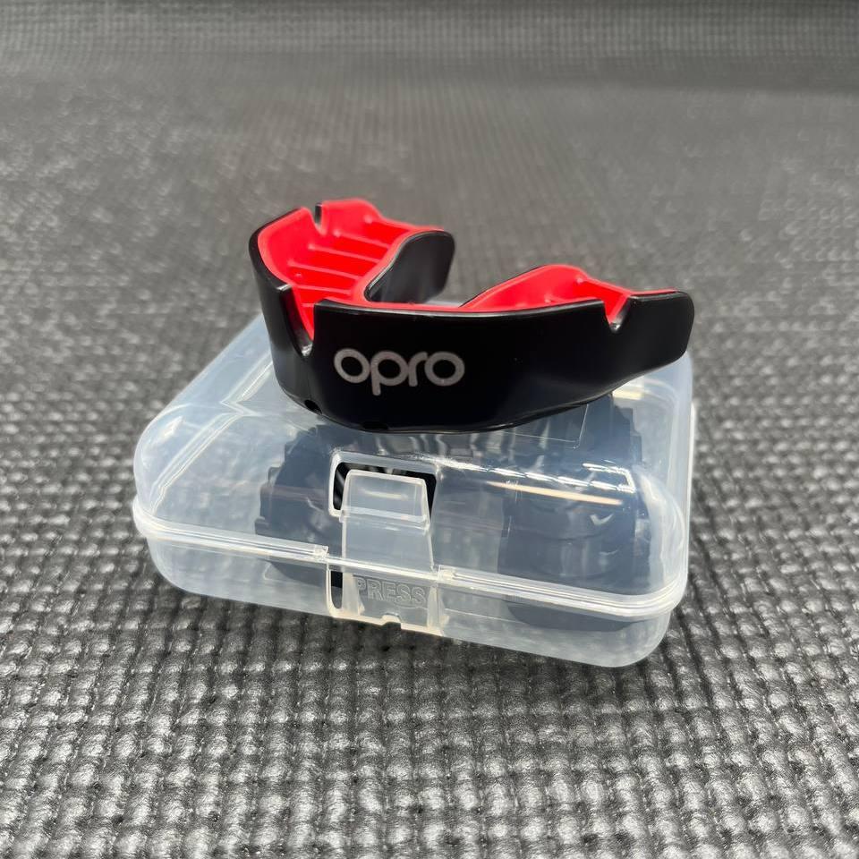 Капа OPRO Silver доросла (вік 11+) Black/Red (art.102502001) — фото 8