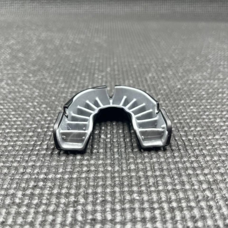 Капа OPRO Silver доросла (вік 11+) Grillz Black/Silver (art.102502013) — фото 8