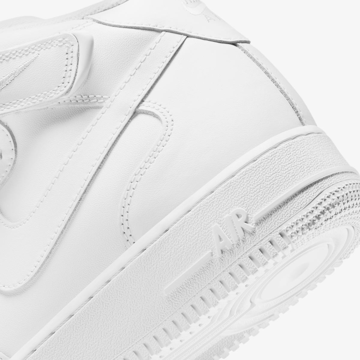 Кросівки чоловічі Nike Air Force 1 07 Mid (CW2289-111) — фото 59