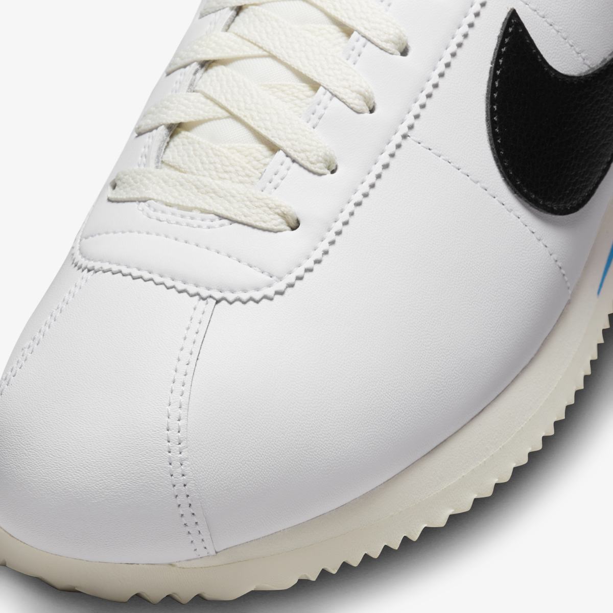 Кросівки чоловічі Nike Cortez White And Black DM4044-100, 46 — фото 16