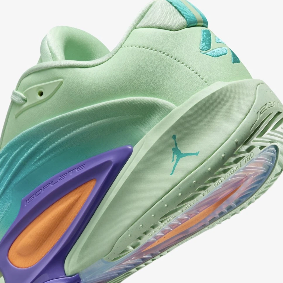 Баскетбольні кросівки чоловічі Jordan Luka 3 (HQ4255-300) — фото 9