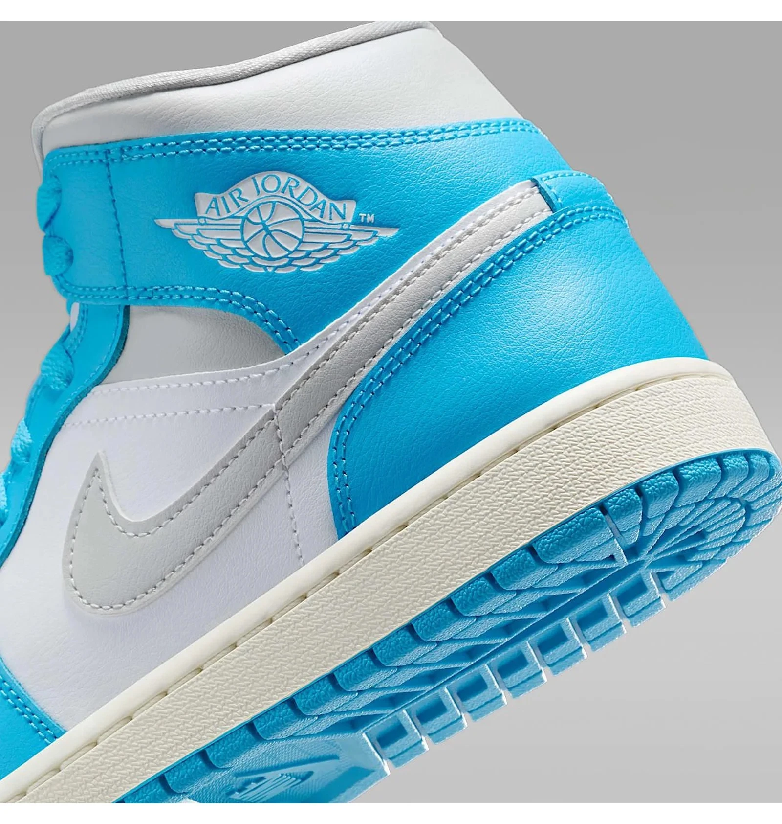 Кросівки жіночі Jordan Air 1 Mid (BQ6472-400) — фото 8