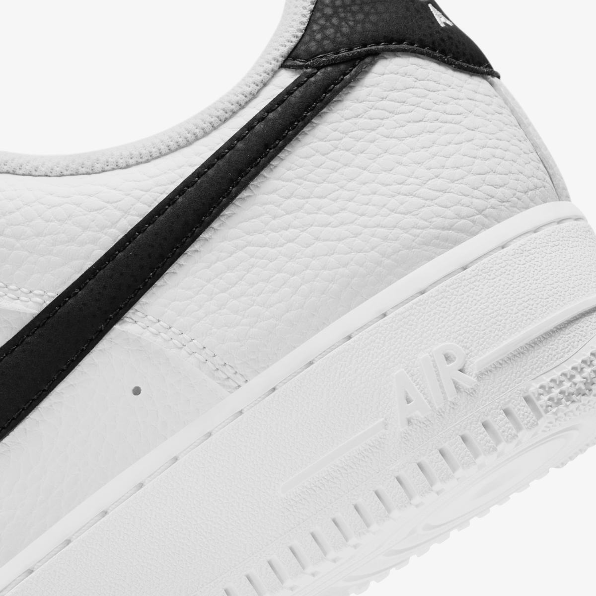 Кросівки чоловічі Nike Air Force 1 07 (CT2302-100) — фото 9