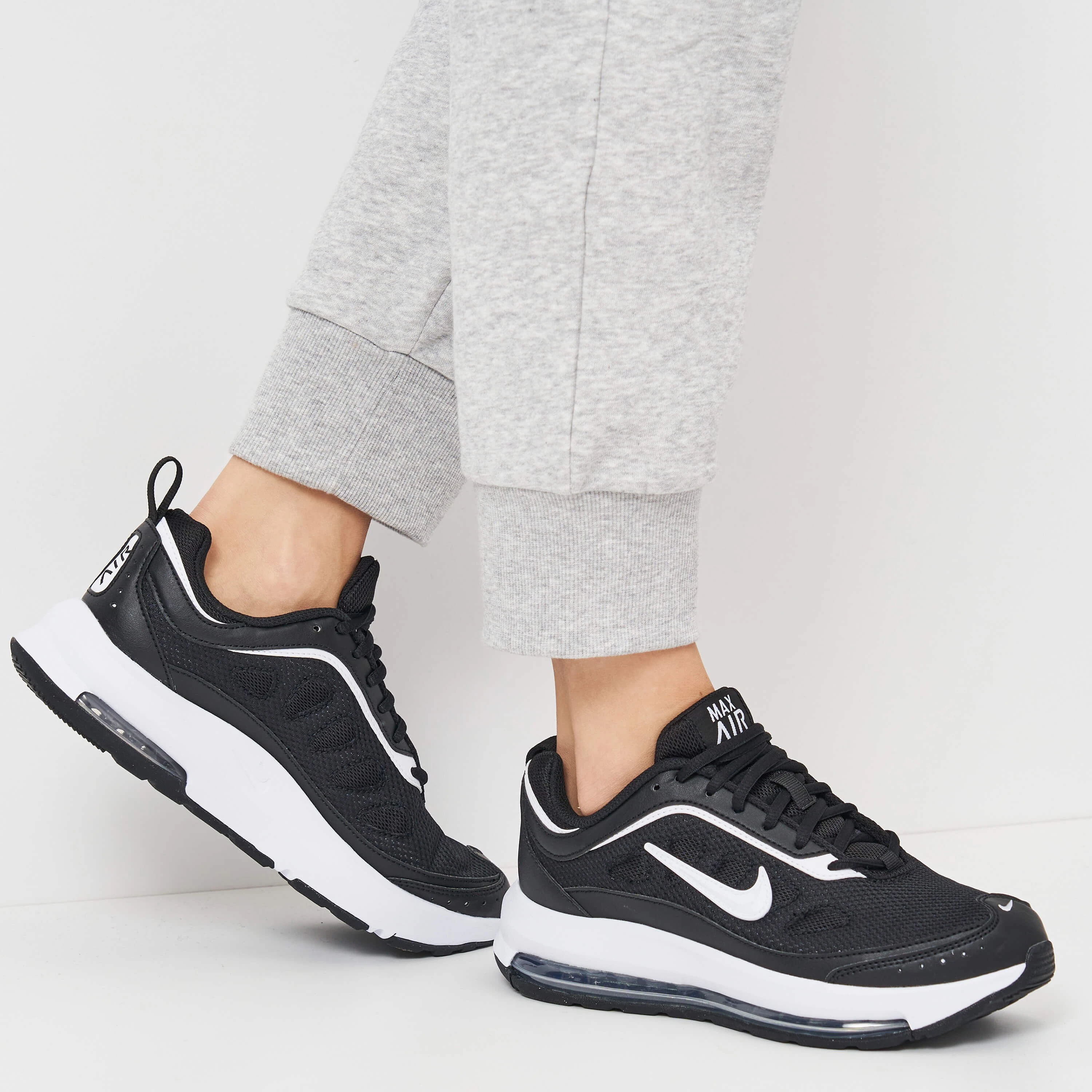 Кросівки жіночі Nike Air Max Ap (CU4870-001) — фото 7