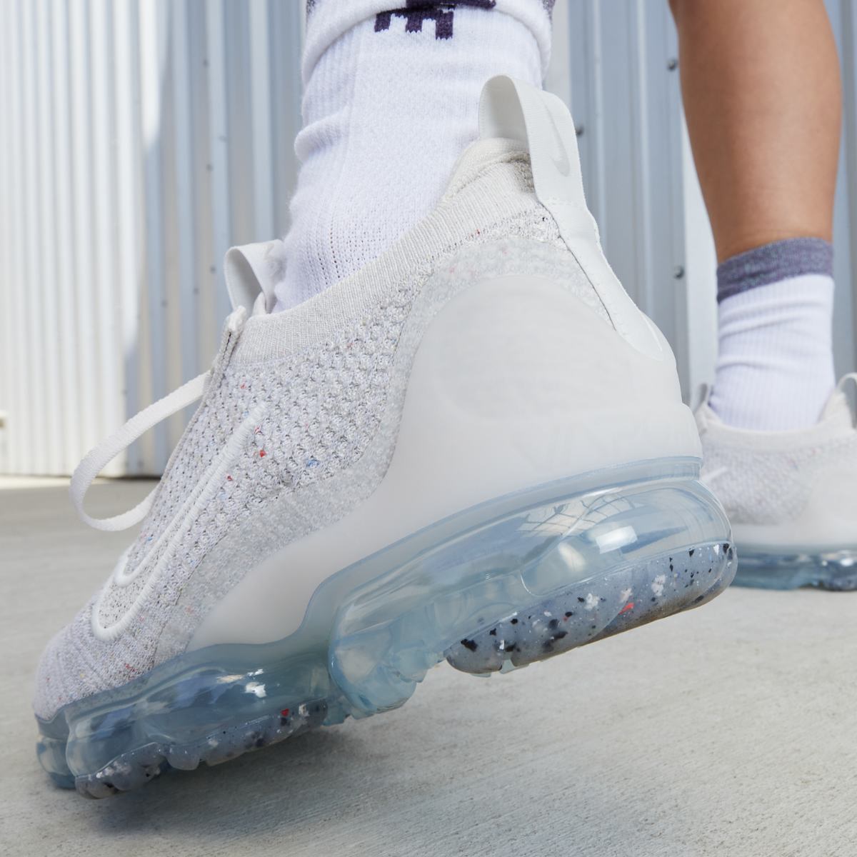 Кросівки жіночі Nike W Air Vapormax 2021 Fk (DJ9975-001) — фото 52