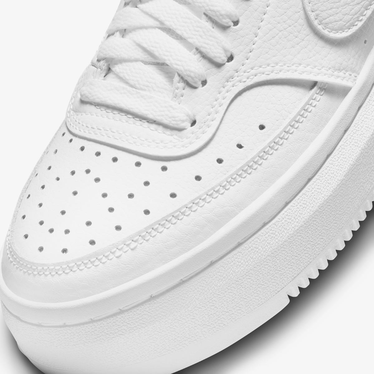 Кросівки жіночі Nike Wmns Court Vision Alta 'Triple White' — фото 16