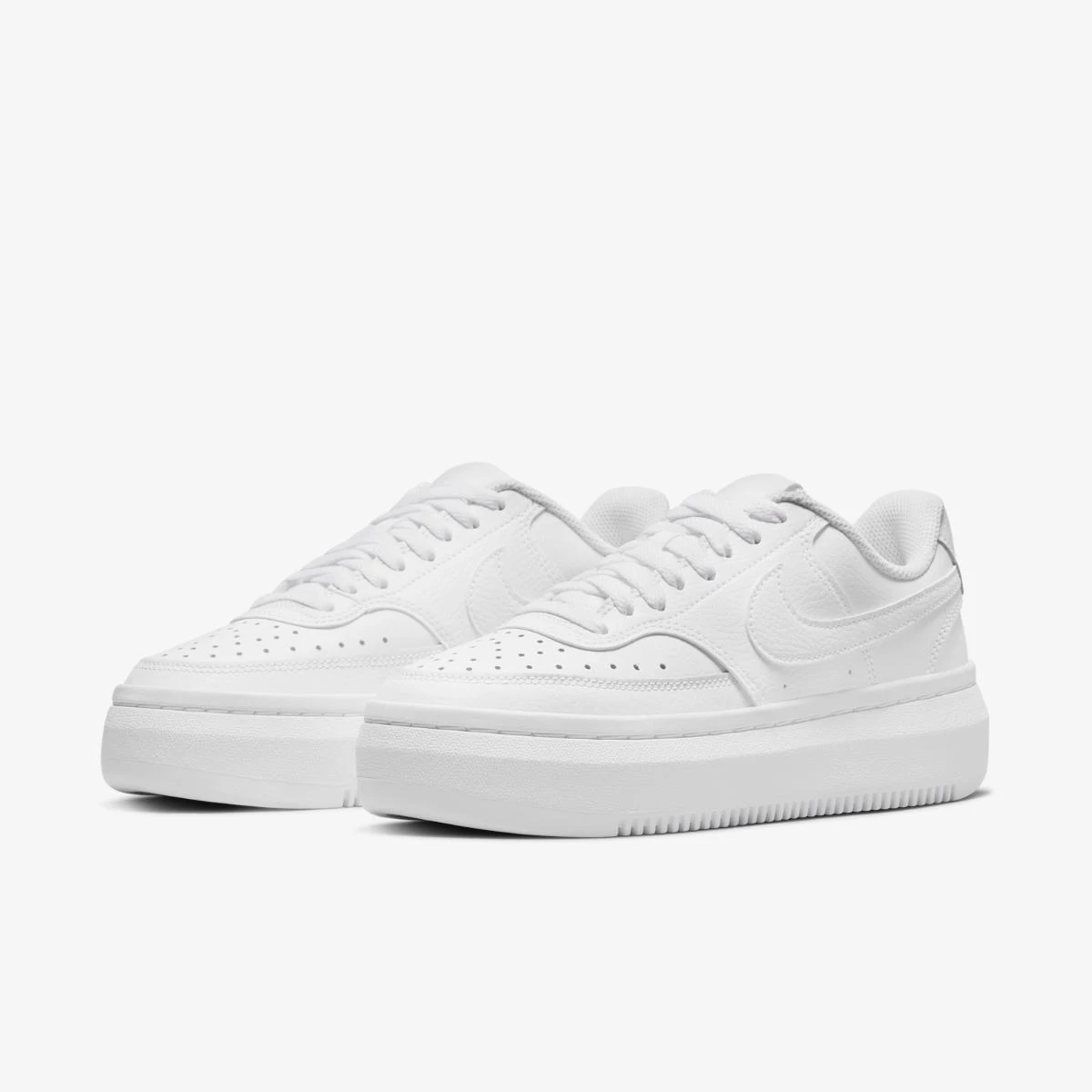 Кросівки жіночі Nike Wmns Court Vision Alta 'Triple White' — фото 22