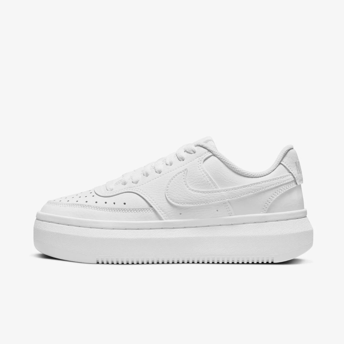 Кросівки жіночі Nike Wmns Court Vision Alta 'Triple White' — фото 26