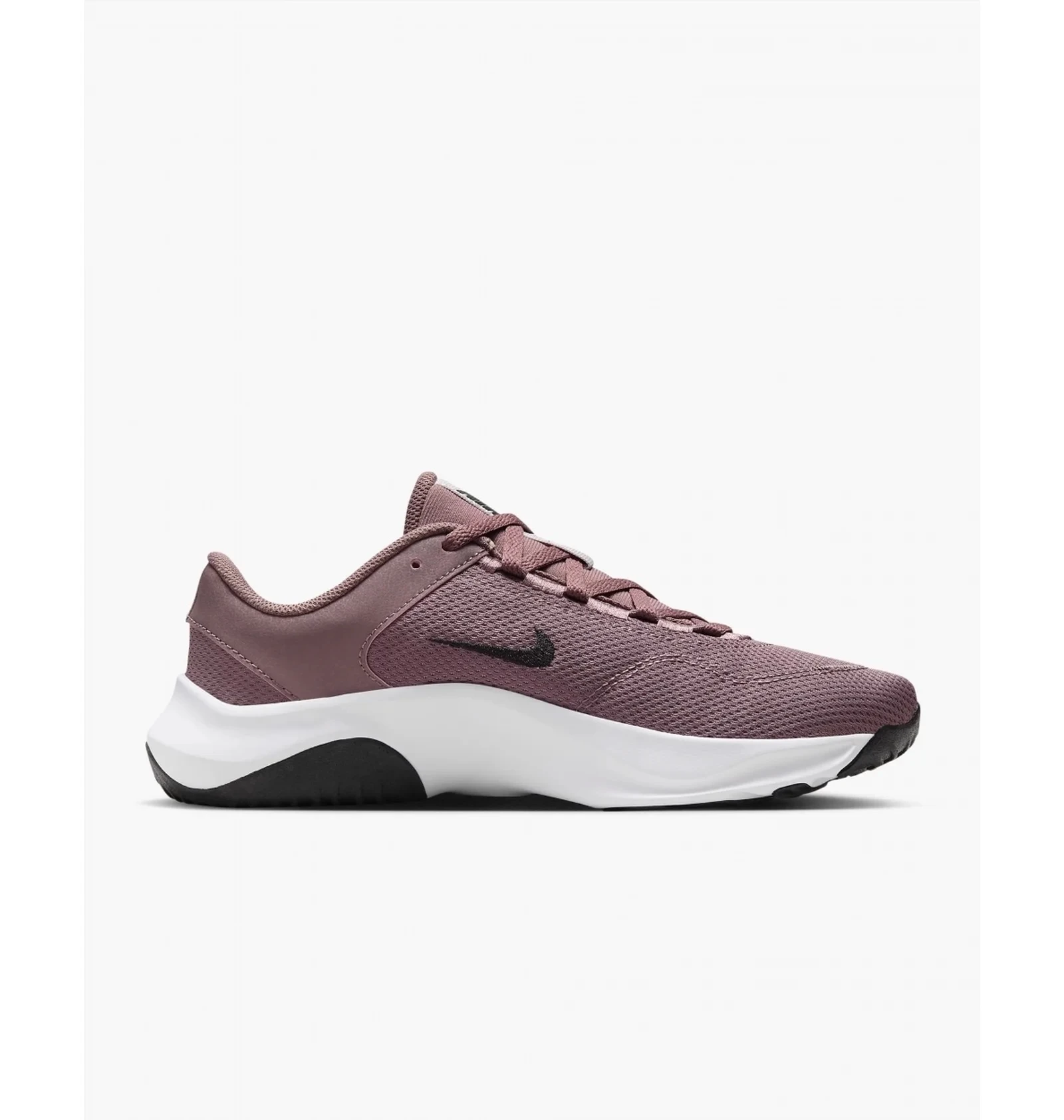 Кросівки жіночі Nike Legend Essential 3 Next Nature (DM1119-200) — фото 1
