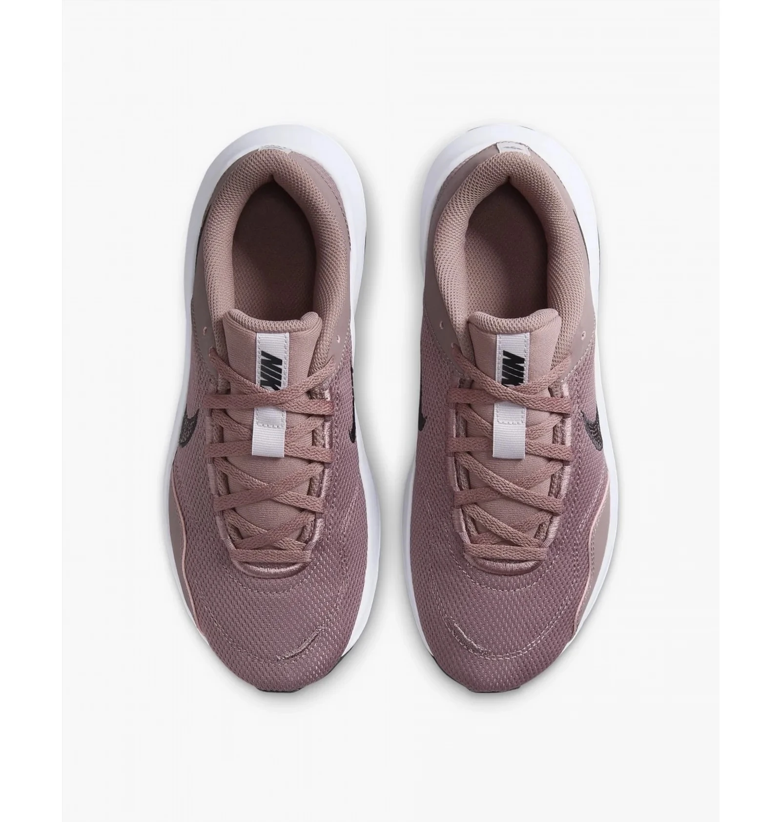Кросівки жіночі Nike Legend Essential 3 Next Nature (DM1119-200) — фото 5