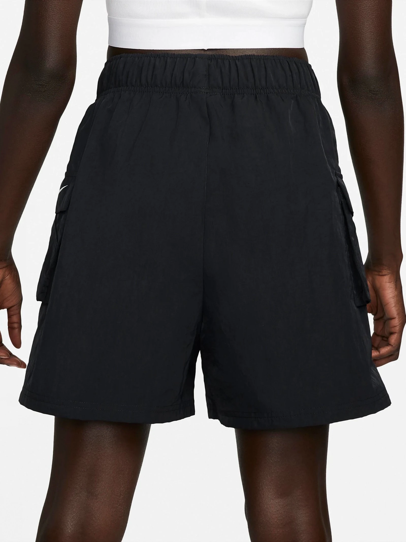 Шорти жіночі NIKE Sportswear Essential DM6247-01, M — фото 3