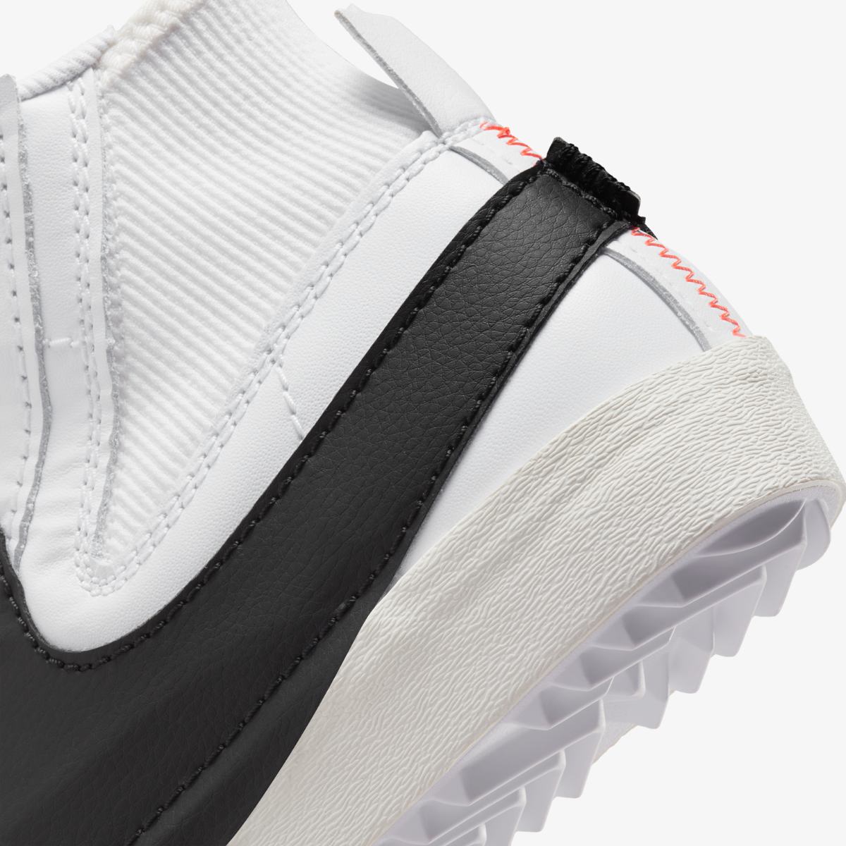 Кросівки унісекс Nike Blazer Mid 77 Jumbo (DQ1471-100) — фото 17
