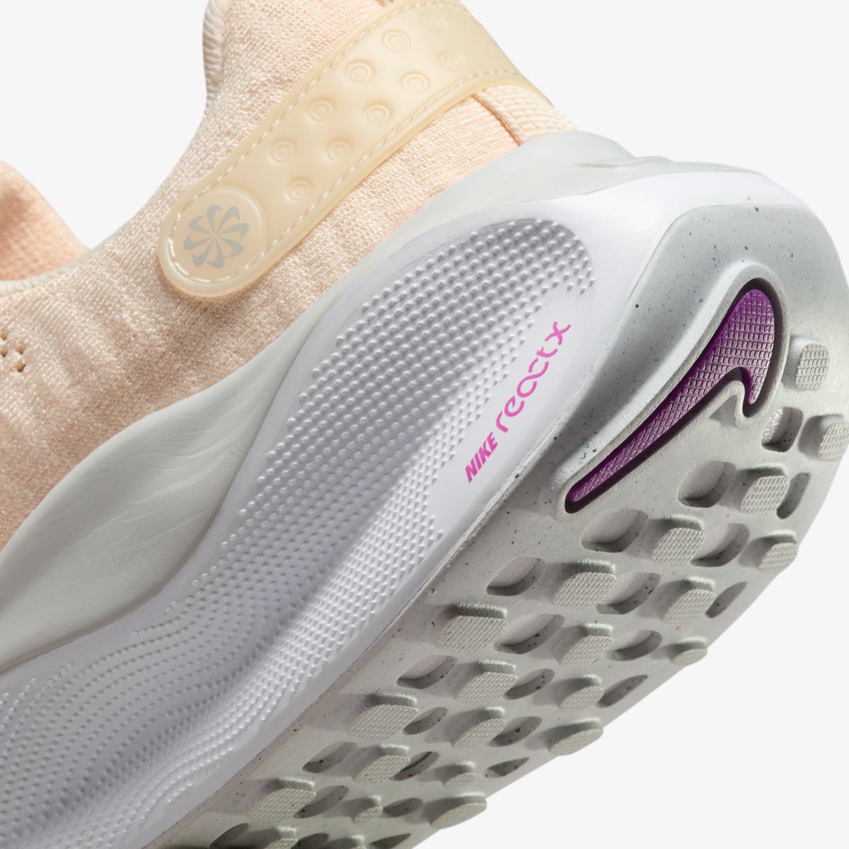 Кросівки жіночі Nike W Reactx Infinity Run 4 (DR2670-800) — фото 25