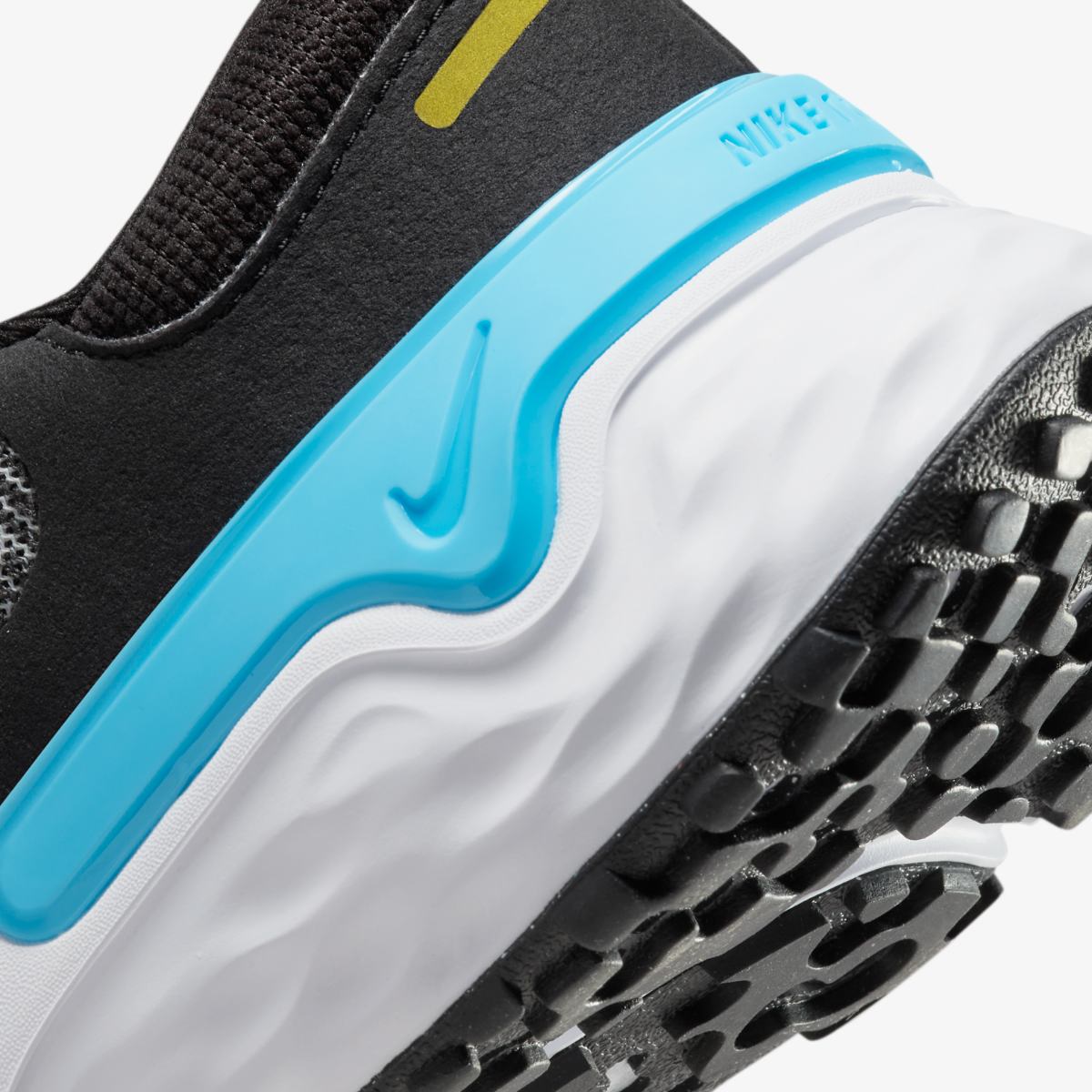 Жіночі кросівки Nike W Renew Run 4 DR2682-005, 37.5 — фото 9