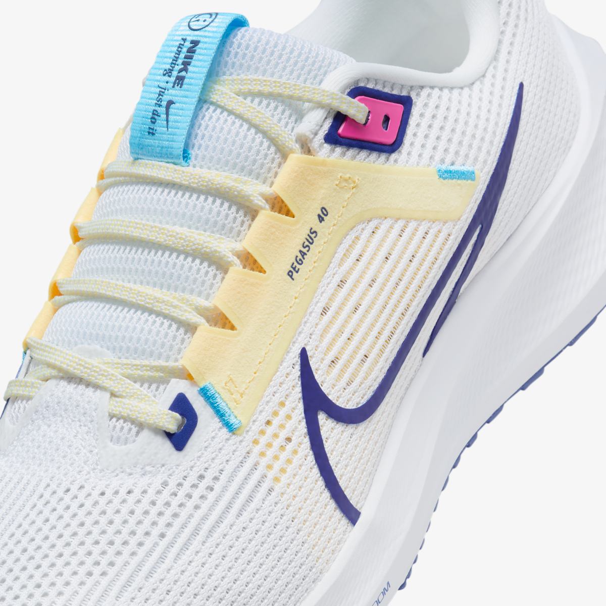 Кросівки для бігу чоловічі Nike Air Zoom Pegasus 40 (DV3853-105) — фото 16