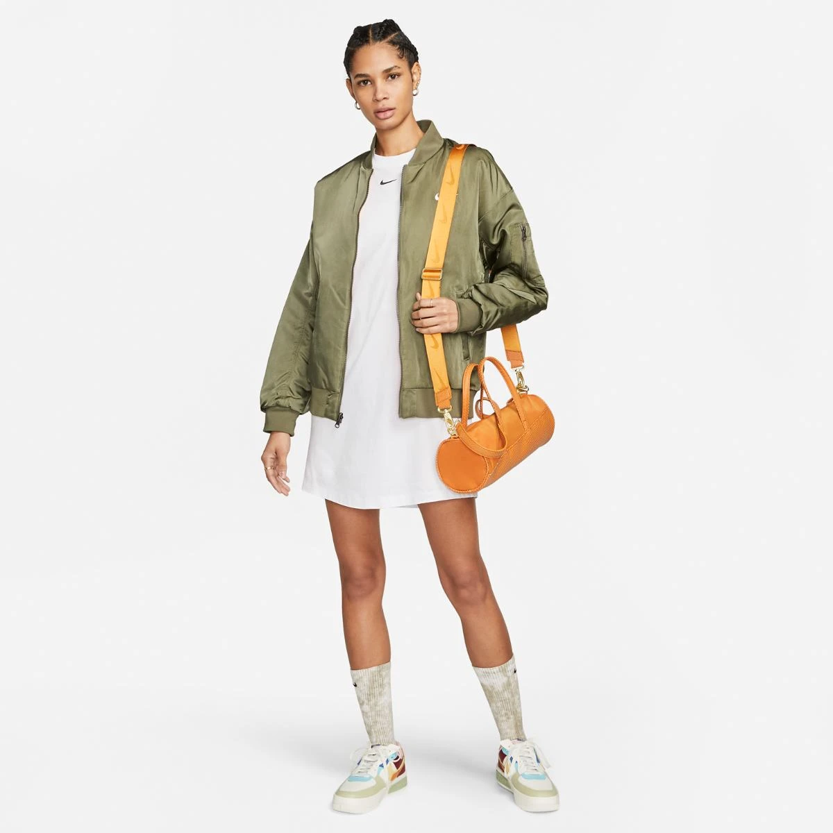 Футболка жіноча Nike Sportswear Essential (DV7882-100) — фото 6