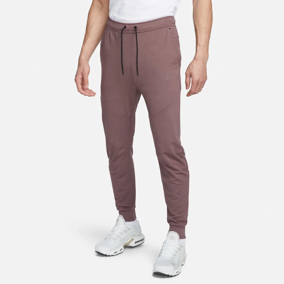 Брюки чоловічі Nike Sportswear Tech Fleece Lightweight Slim-Fit Jogger Tracksuit Bottoms (DX0826-291) — фото 1