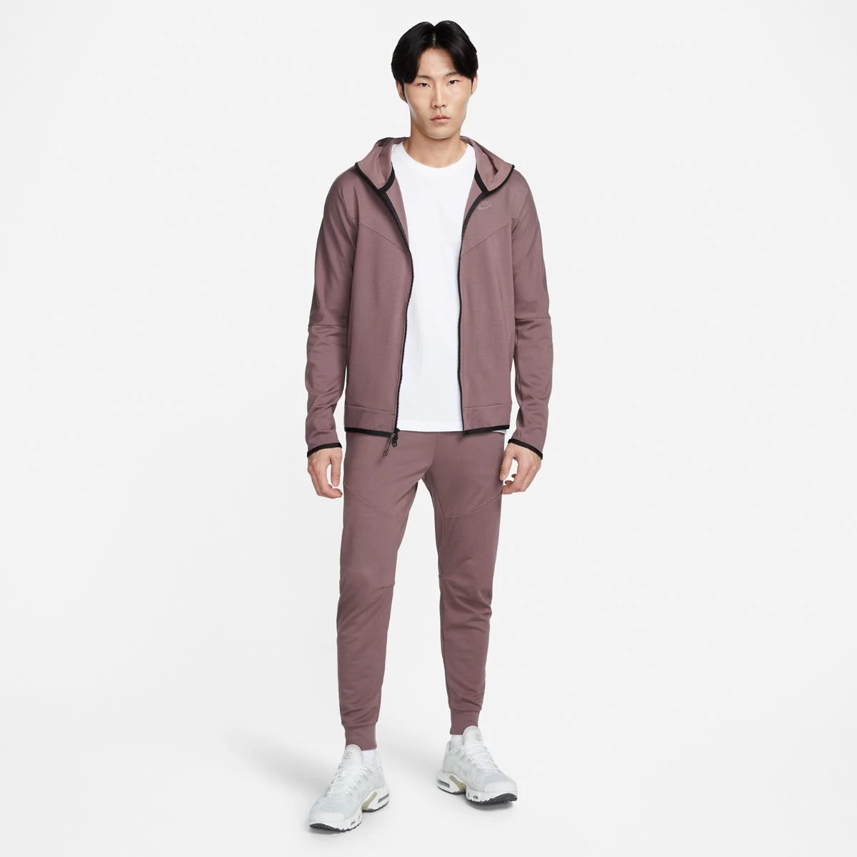 Брюки чоловічі Nike Sportswear Tech Fleece Lightweight Slim-Fit Jogger Tracksuit Bottoms (DX0826-291) — фото 7