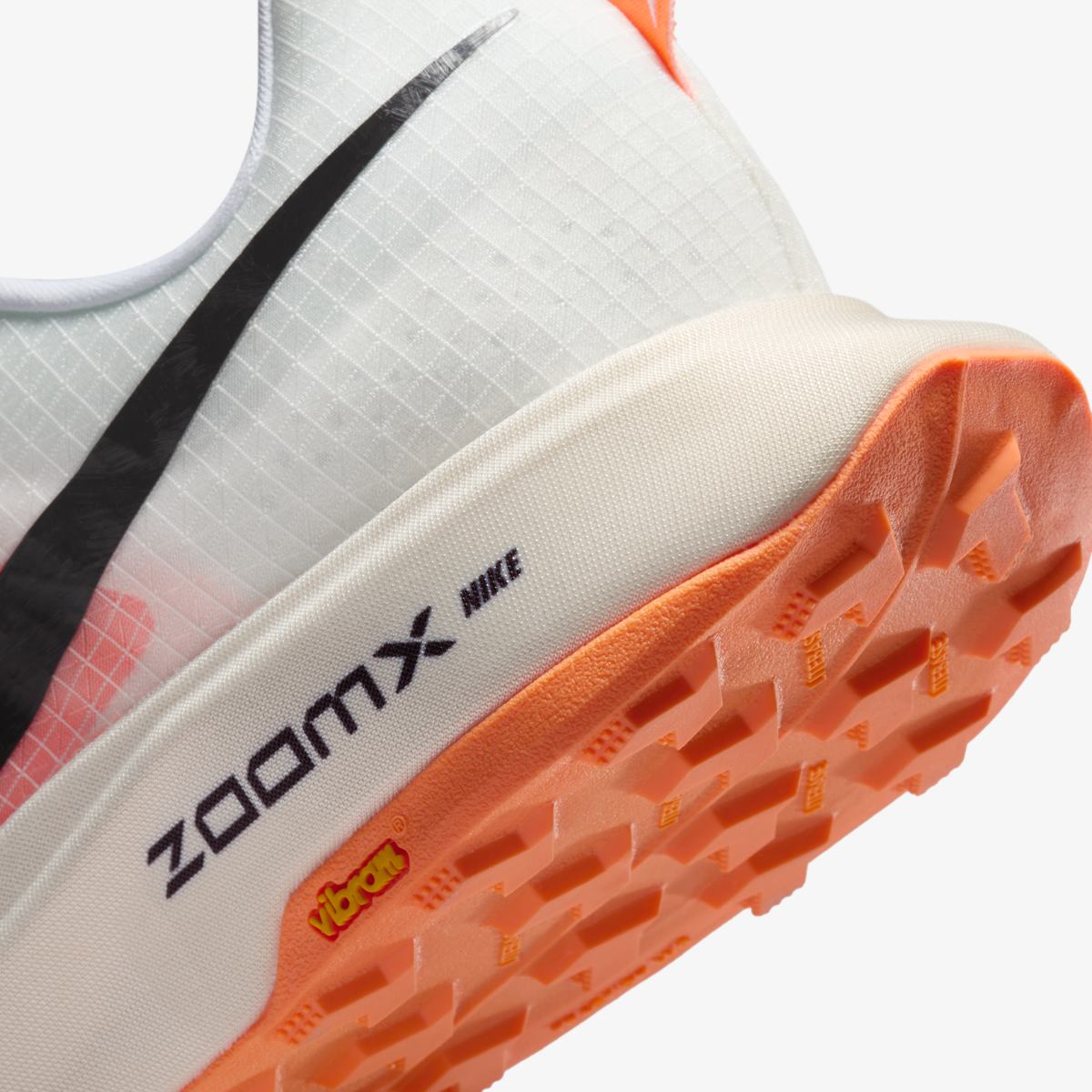 Кросівки чоловічі Nike Ultrafly (DX1978-100) — фото 10