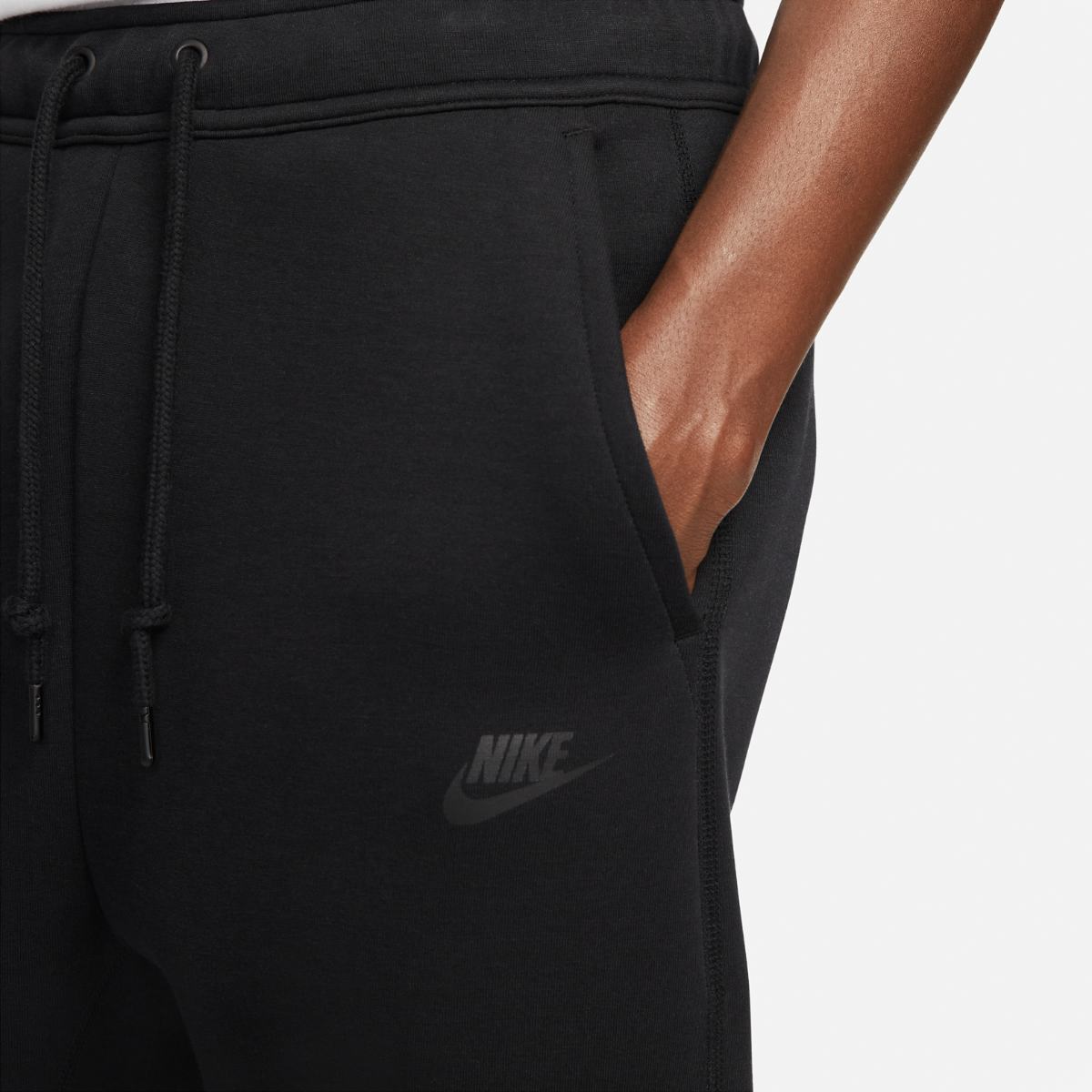 Брюки чоловічі Nike M Nk Tch Flc Jggr (FB8002-010) — фото 4