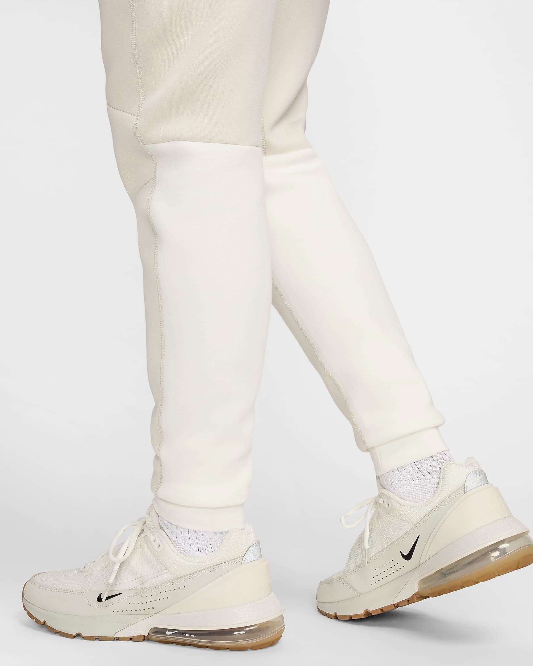 Брюки чоловічі Nike Tech Fleece (FB8002-104) — фото 4