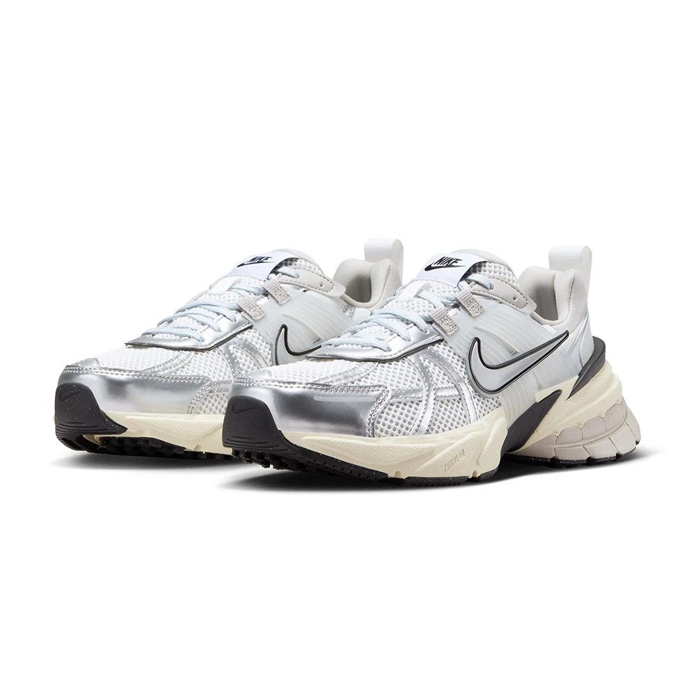 Кросівки жіночі Nike Wmns V2K Run 'Summit White' — фото 4