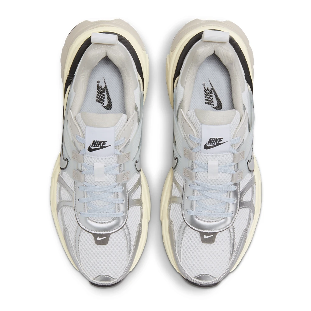 Кросівки жіночі Nike Wmns V2K Run 'Summit White' — фото 6