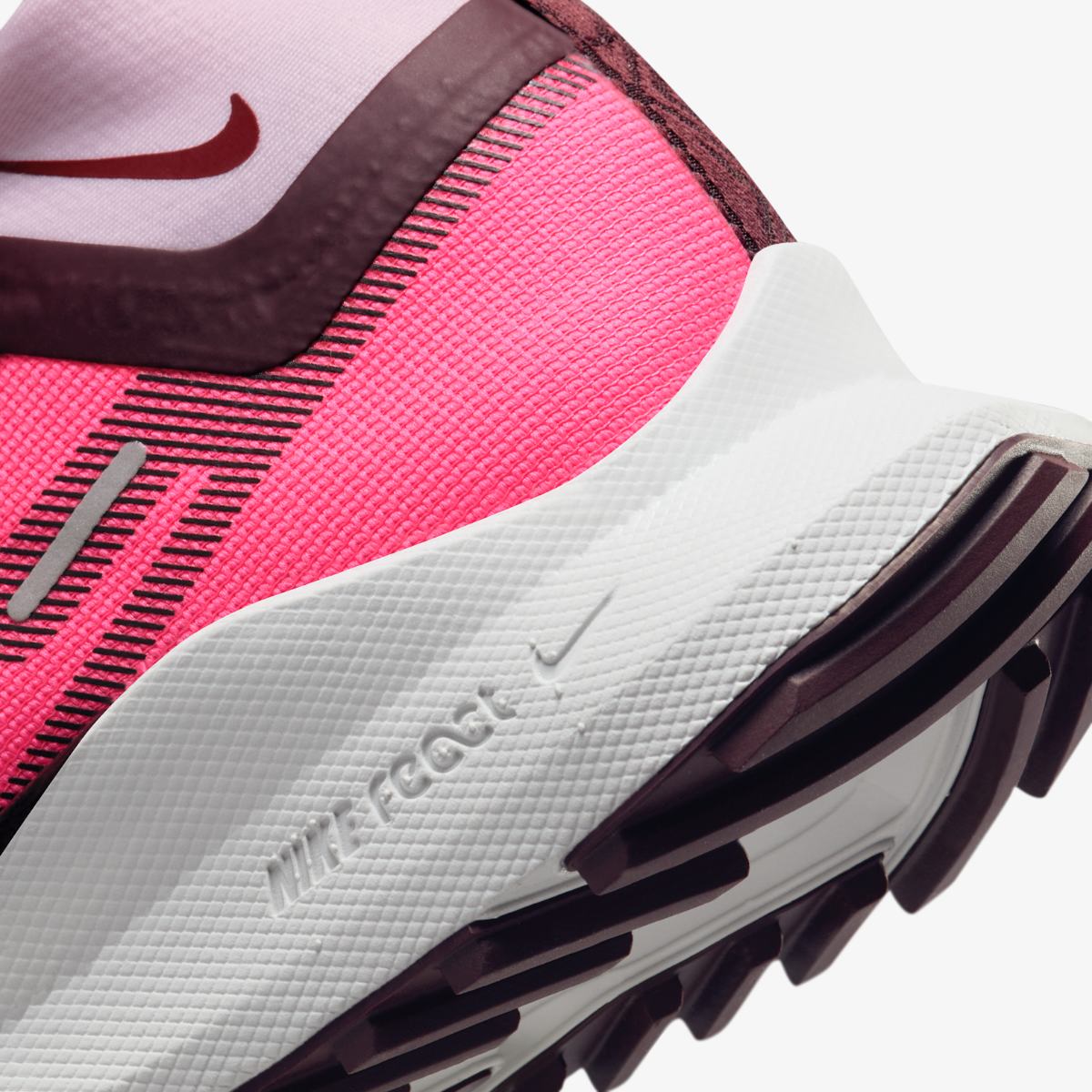 Кросівки для бігу жіночі Nike Pegasus Trail 4 Gore-Tex (FN7769-600) — фото 9