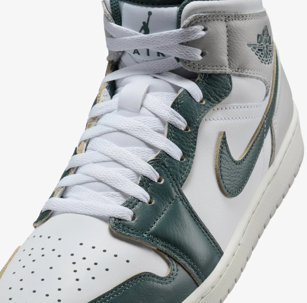Кросівки чоловічі AIR JORDAN 1 MID SE FQ7720-103, 41 — фото 24