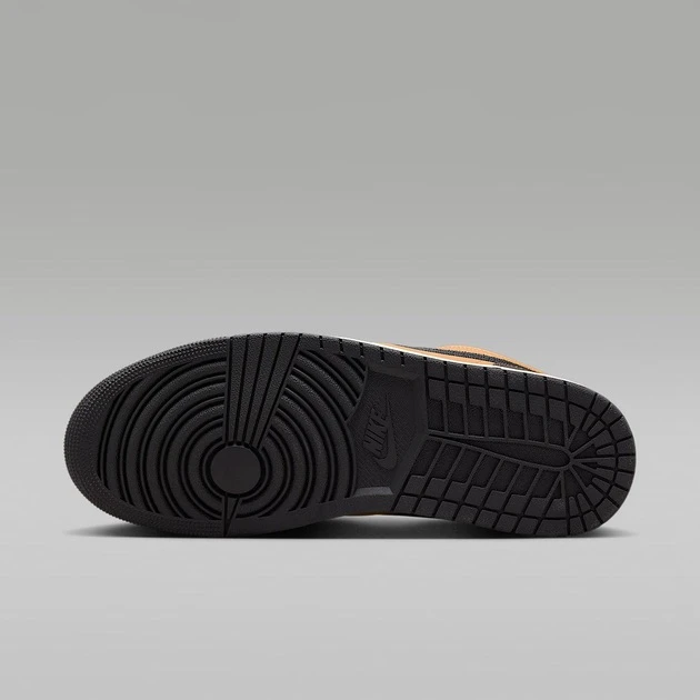 Кросівки чоловічі Nike Air Jordan 1 Low Se (HQ3603-201) — фото 4