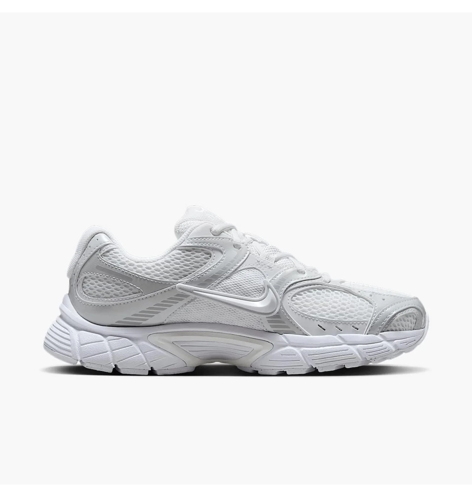 Кросівки чоловічі Nike V5 Rnr White Black Metallic Silver (HQ7901-101) — фото 1