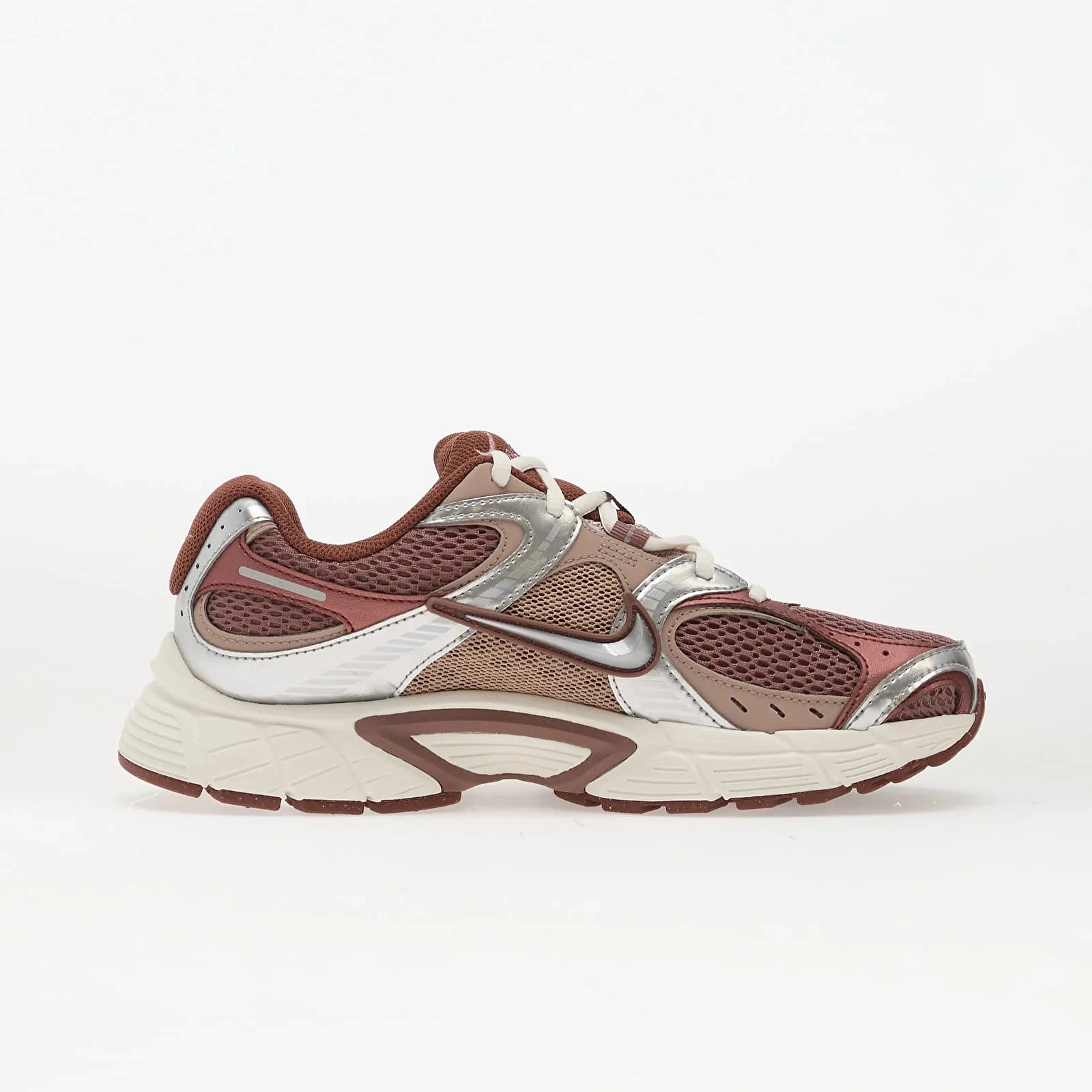 Кросівки жіночі Nike V5 Rnr Wmns (HQ7901-200) — фото 1