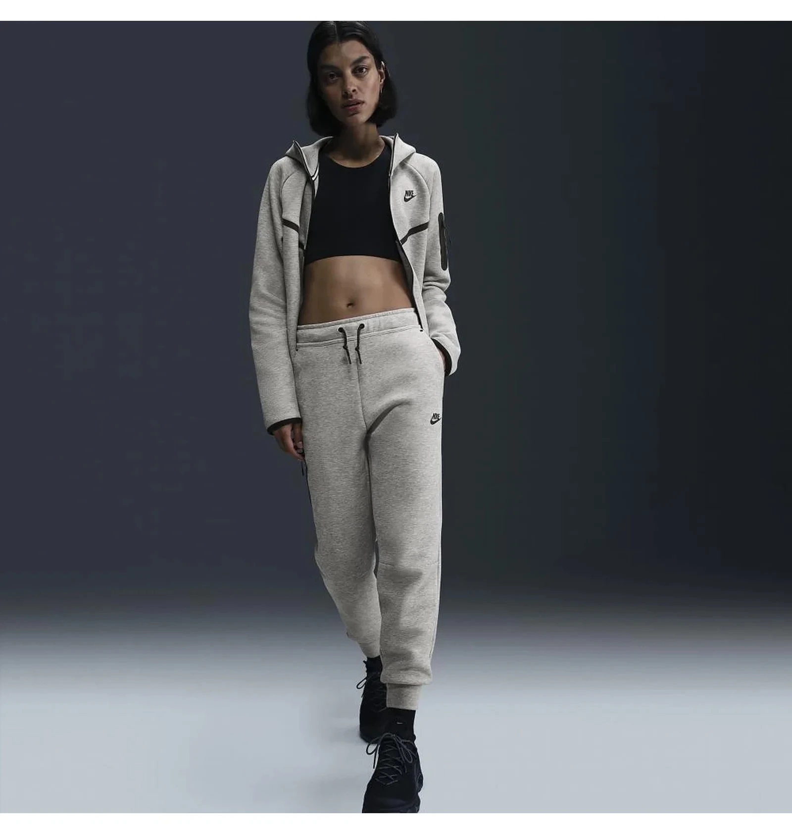 Брюки жіночі Nike Sportswear Tech Fleece Grey (HV6779-063) — фото 4