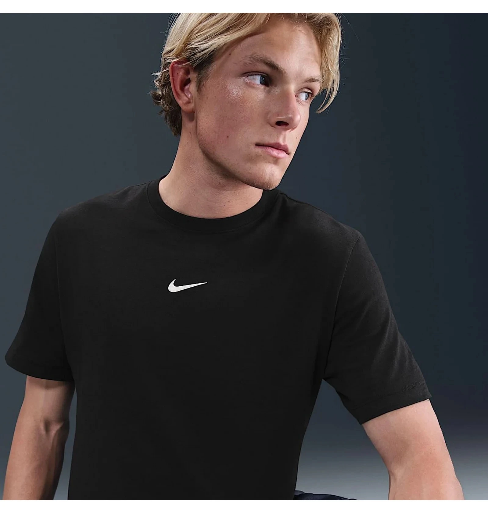 Футболка чоловіча Nike Sportswear T-Shirt Black (IH5067-010) — фото 4