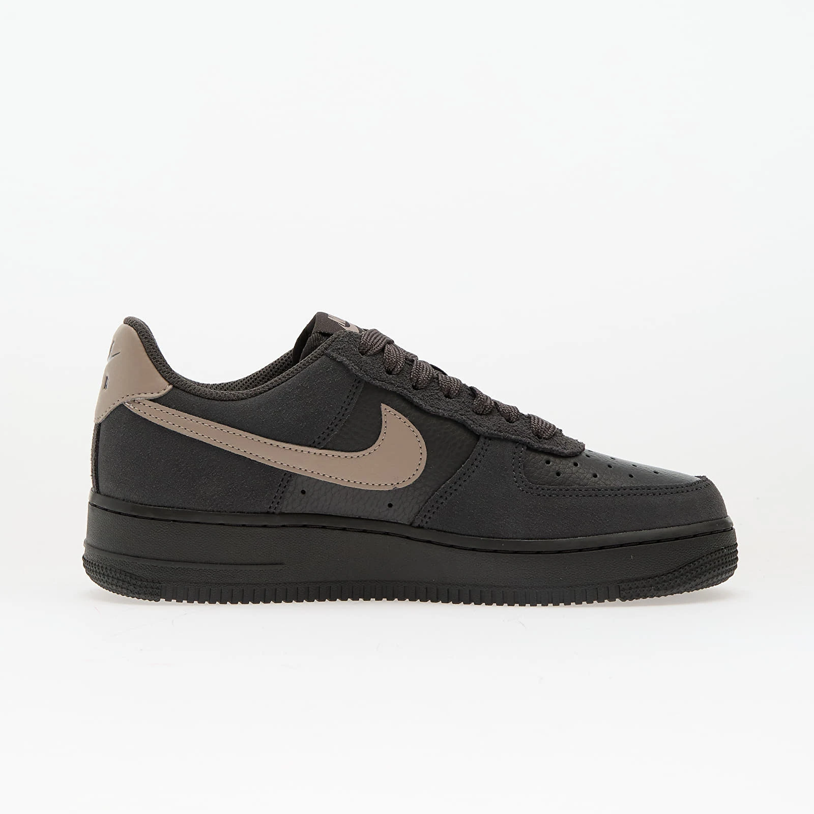Кросівки жіночі Nike W Air Force 1 Lo Black (II7650-200) — фото 1