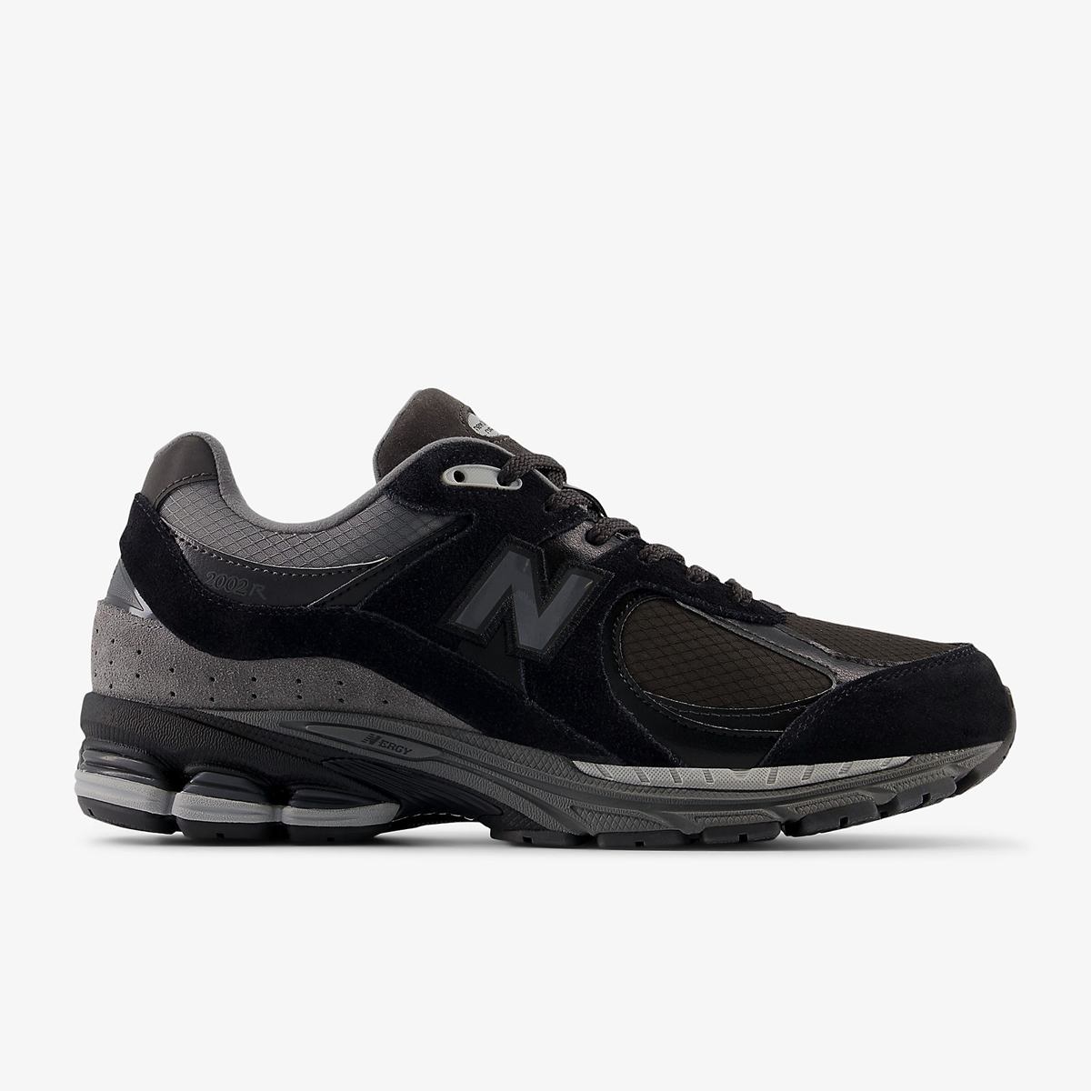 New Balance 2002R “Black Ripstop” — фото 1