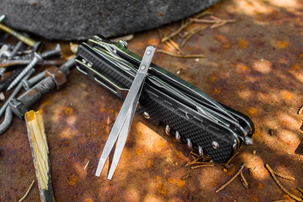 Багатофункціональний ніж Ruike Trekker LD21-B, (8.5 см) 12C27 / G10 чорний, 12 інстр. — фото 7