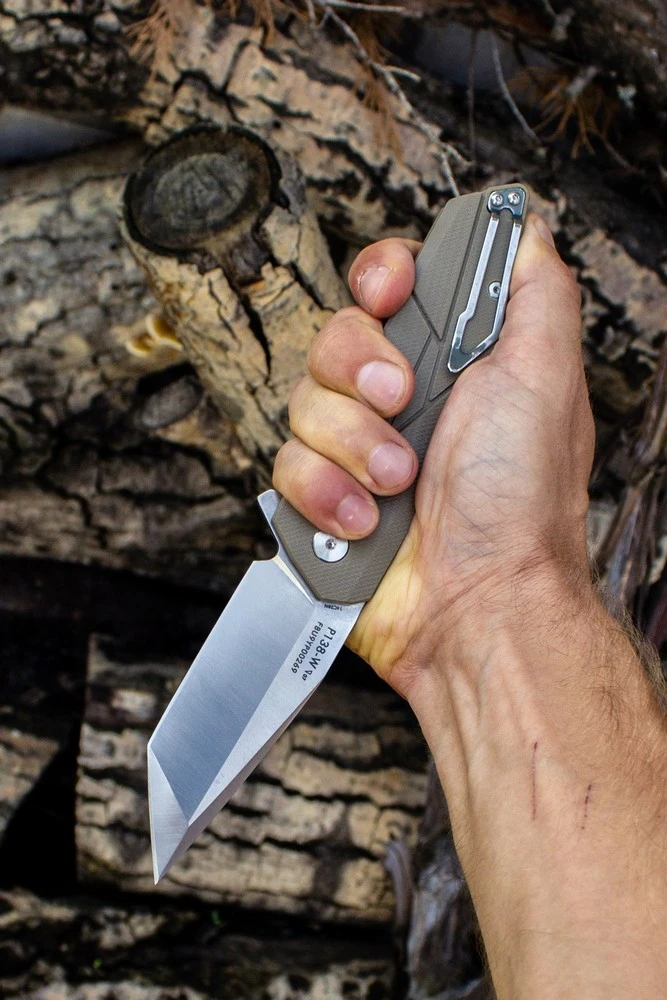 Ніж складаний туристичний Ruike P138-W, (9 см) 14C28N / G10 бежевий — фото 12
