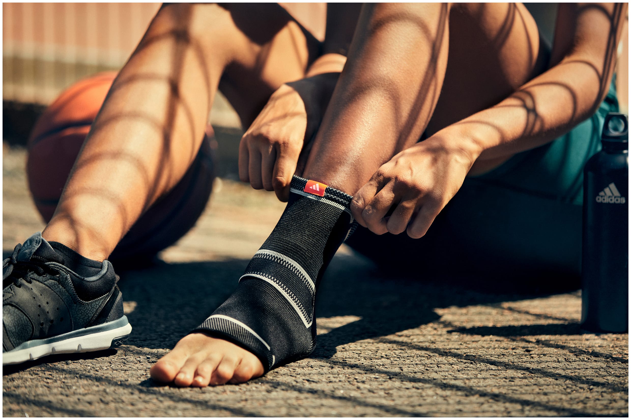 Фіксатор щиколотки Adidas Ankle Support — фото 7