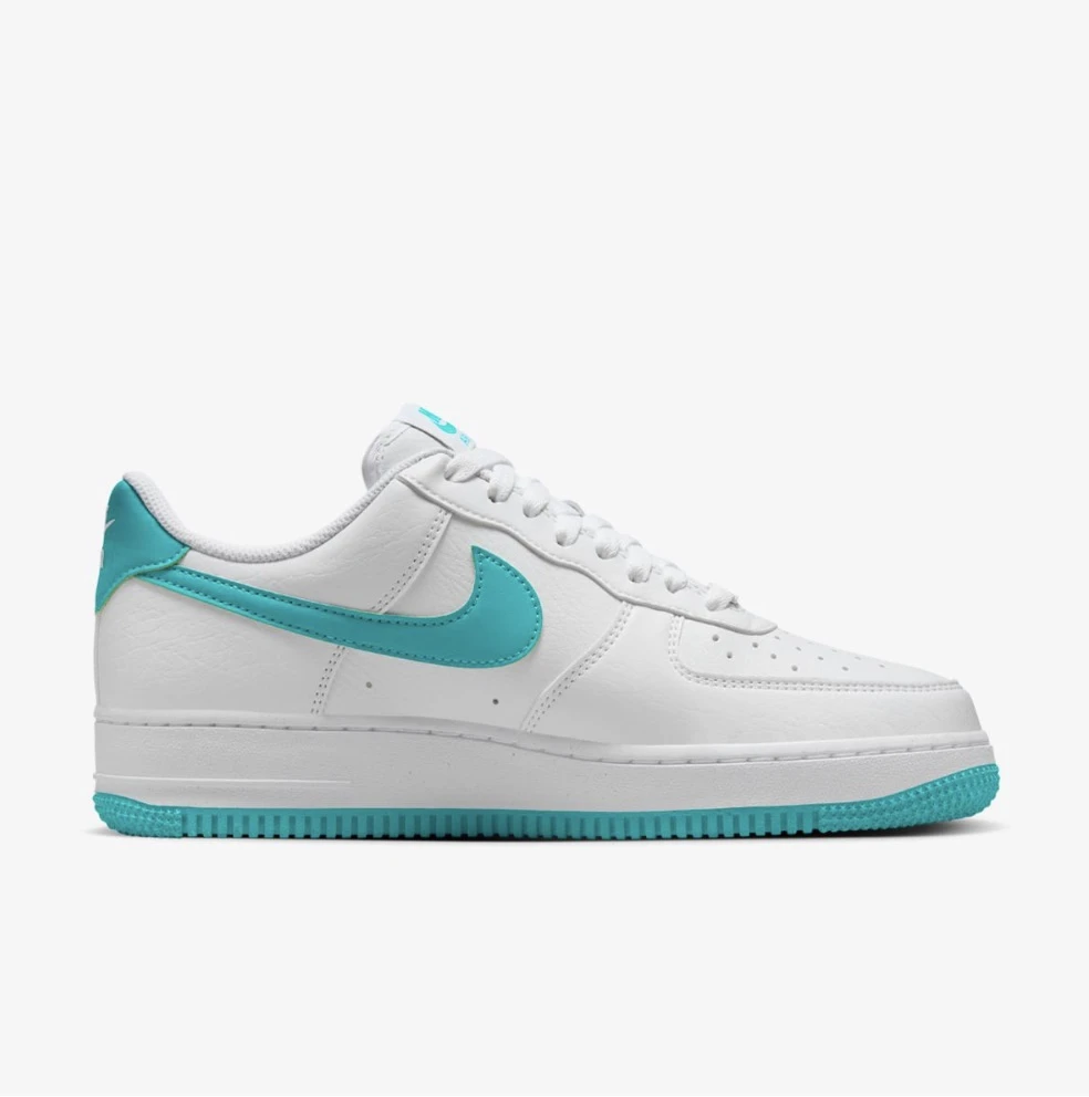 Кросівки жіночі NIKE WMNS AIR FORCE 1 07 NN DV3808-107, 40 — фото 2