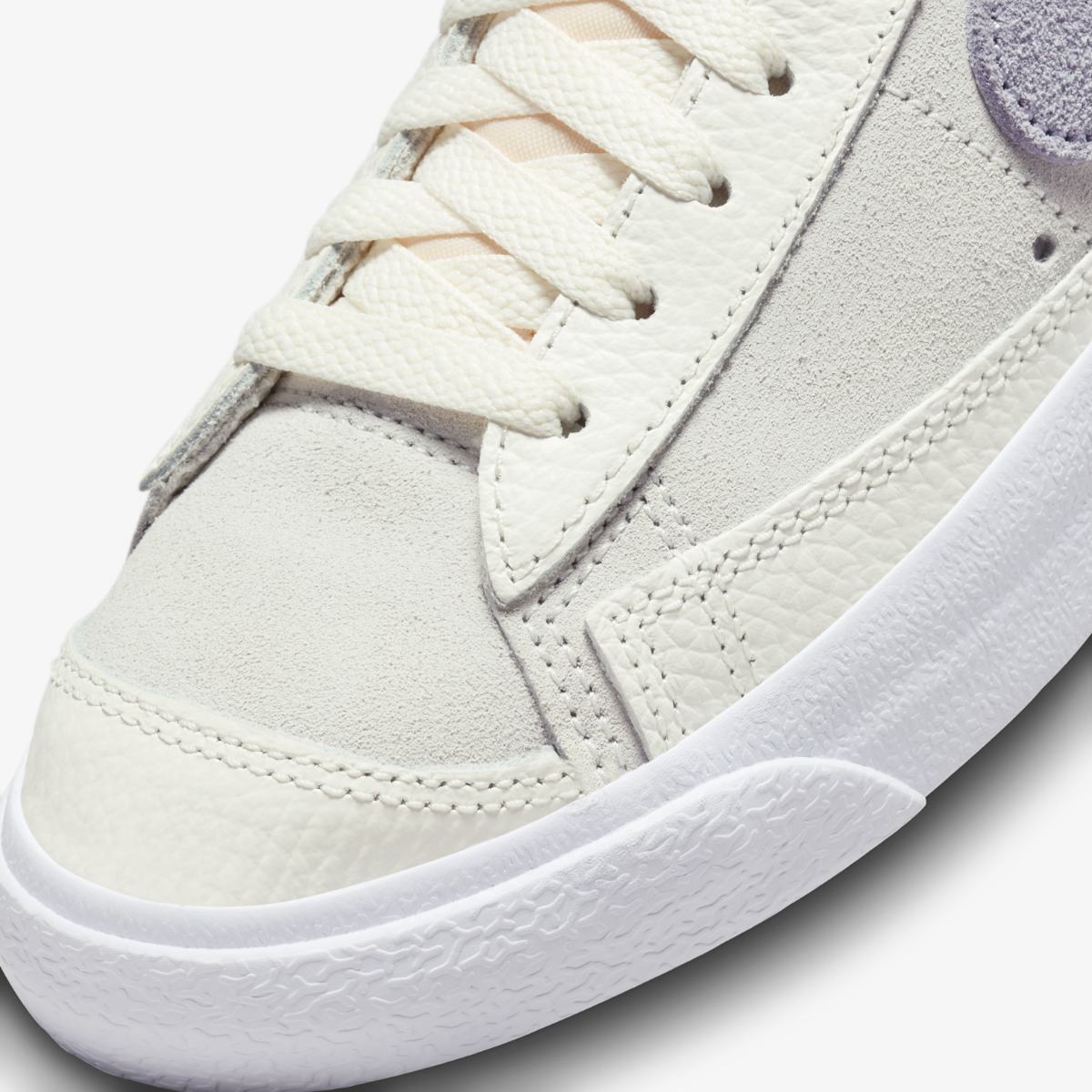 Жіночі кросівки Nike Wmns Blazer Mid 77 FN7775-100, 36.5 — фото 16