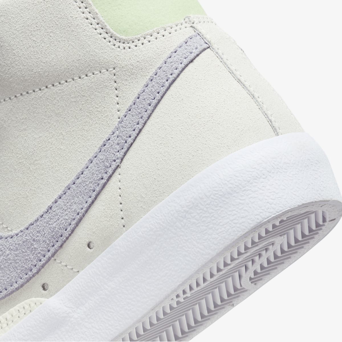 Жіночі кросівки Nike Wmns Blazer Mid 77 FN7775-100, 36.5 — фото 9