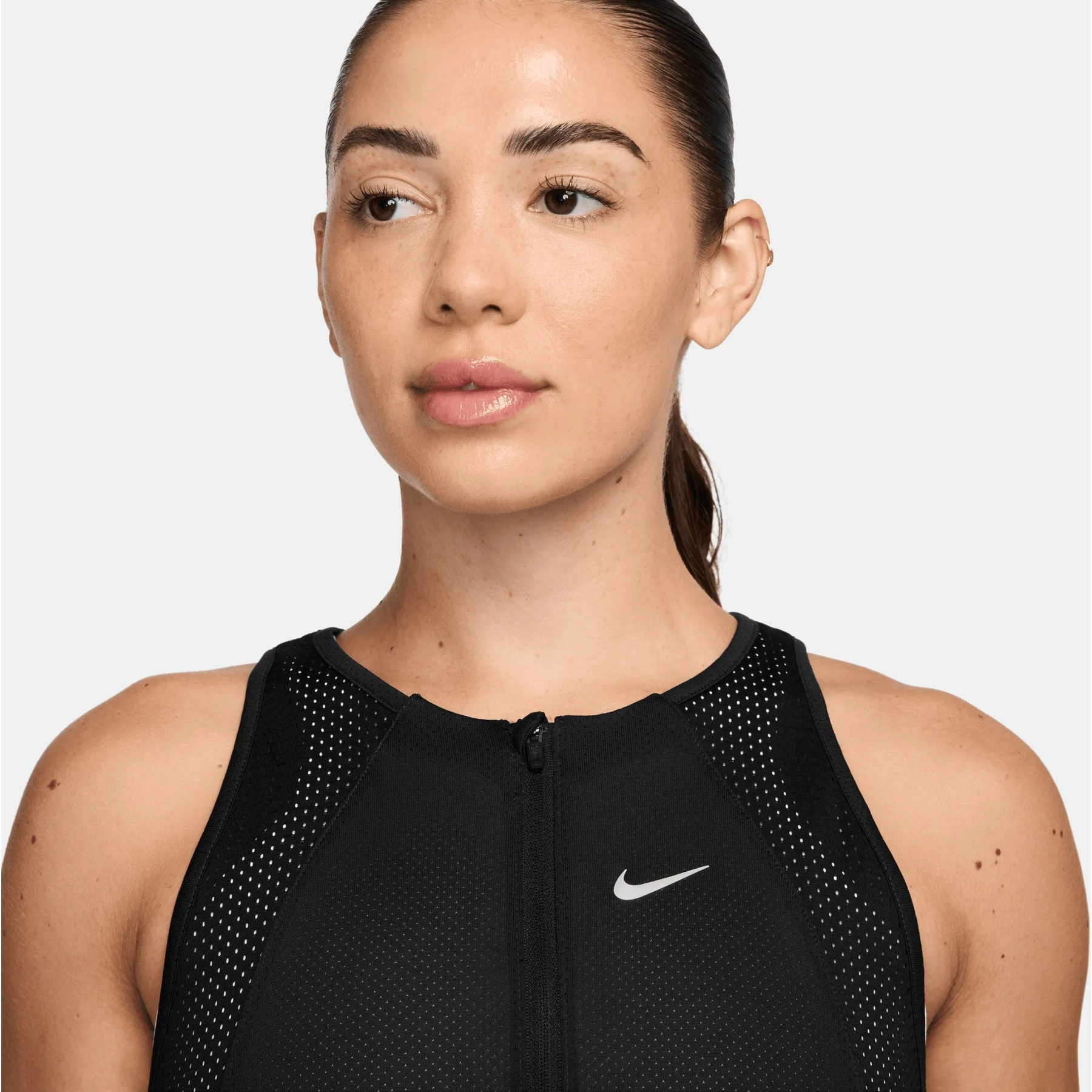 Майка жіноча Nike W DF Run NVLT Singlet HJ2238-010, L — фото 4