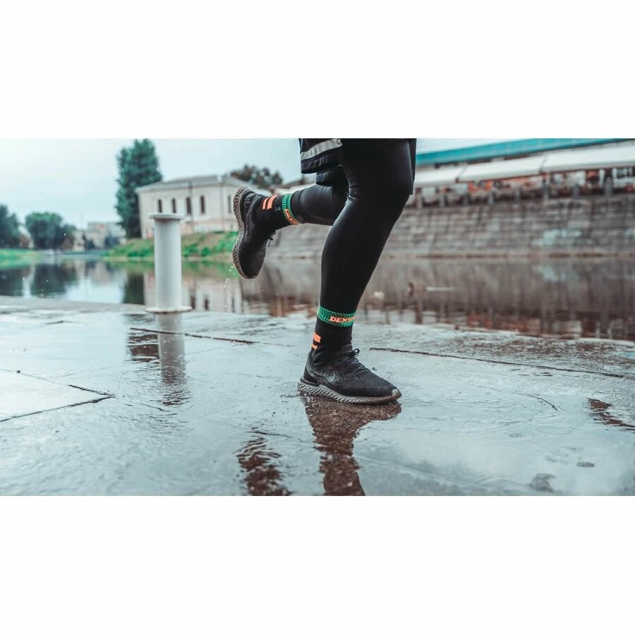 Шкарпетки водонепроникні Dexshell Running, p-p S, з помаранчевими смугами — фото 9