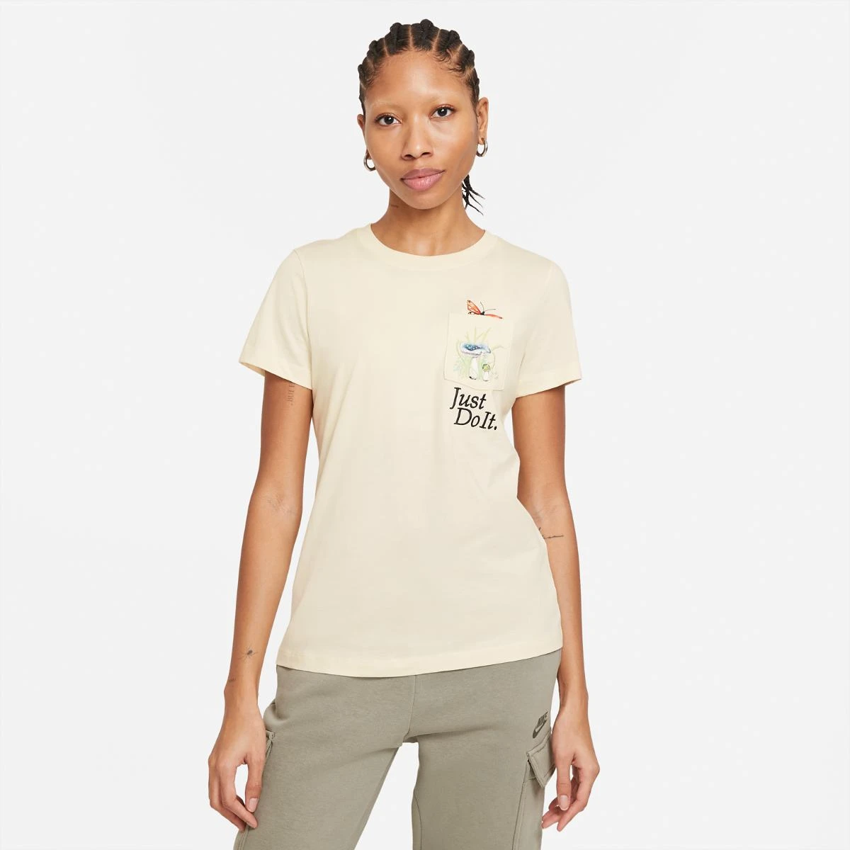 Футболка жіноча Nike Nature Pocket Tee (DD1462-113) — фото 1