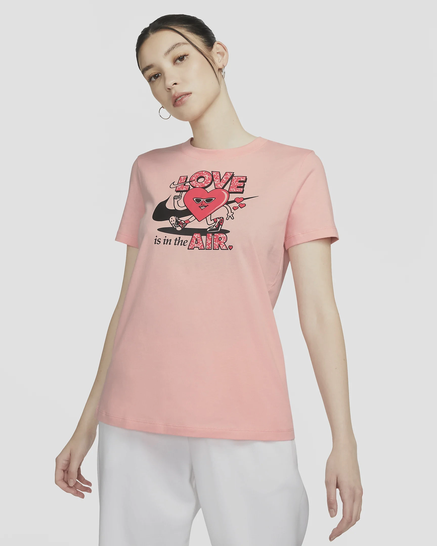 Футболка жіноча Nike Nsw Tee Ss Vday (DN5878-697) — фото 1